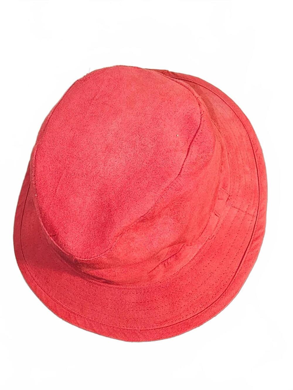 Red bucket hat - Picture 4 of 4